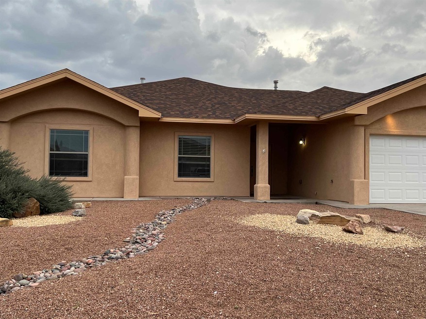 942 Hermoso El Sol, Alamogordo, NM 88310 - photo 1