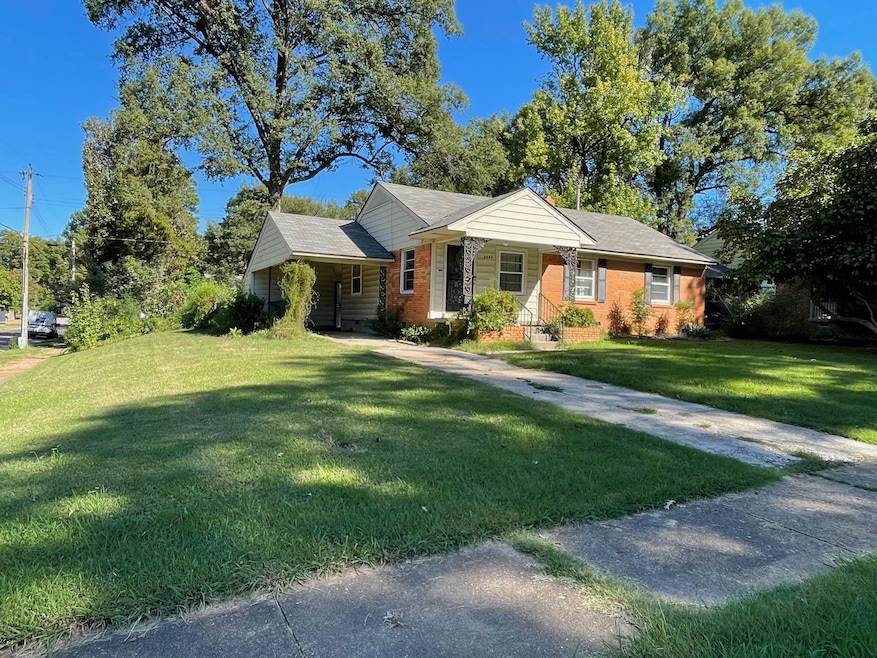 Pending $185,000 • Co-Listing Agent
