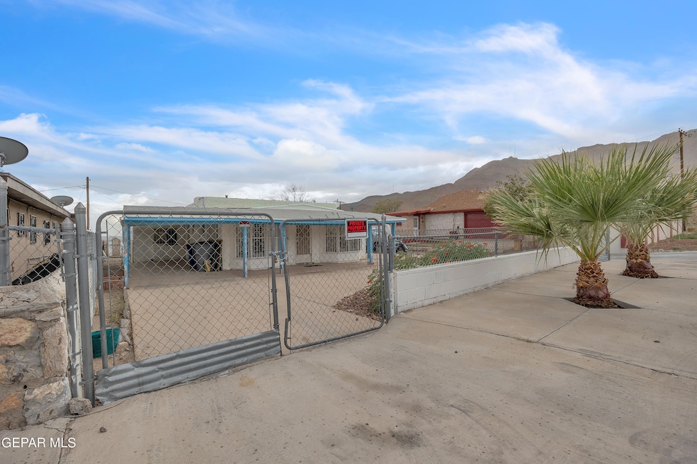 2810 Van Buren Ave, El Paso, TX 79930 - photo 1