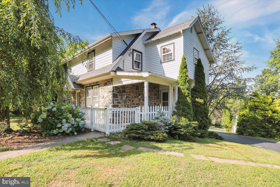 131 Wegman Rd, Reading, PA 19606 - photo 1