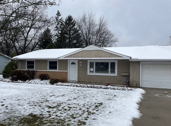 8768 Parkdale Dr, North Royalton, OH 44133 - photo 1