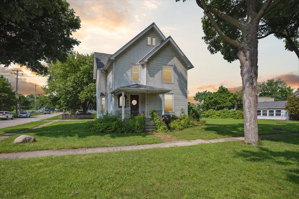 620 Thayer St, Flint, MI 48503 - photo 1