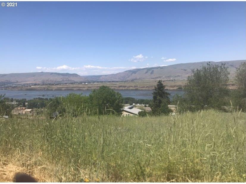 2701 E 9th St, the Dalles, OR 97058 - photo 1