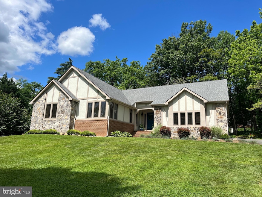 Under Contract $529,900