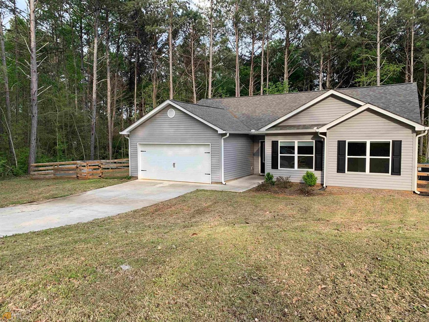 95 W Freeman St, Maysville, GA 30558 - photo 1