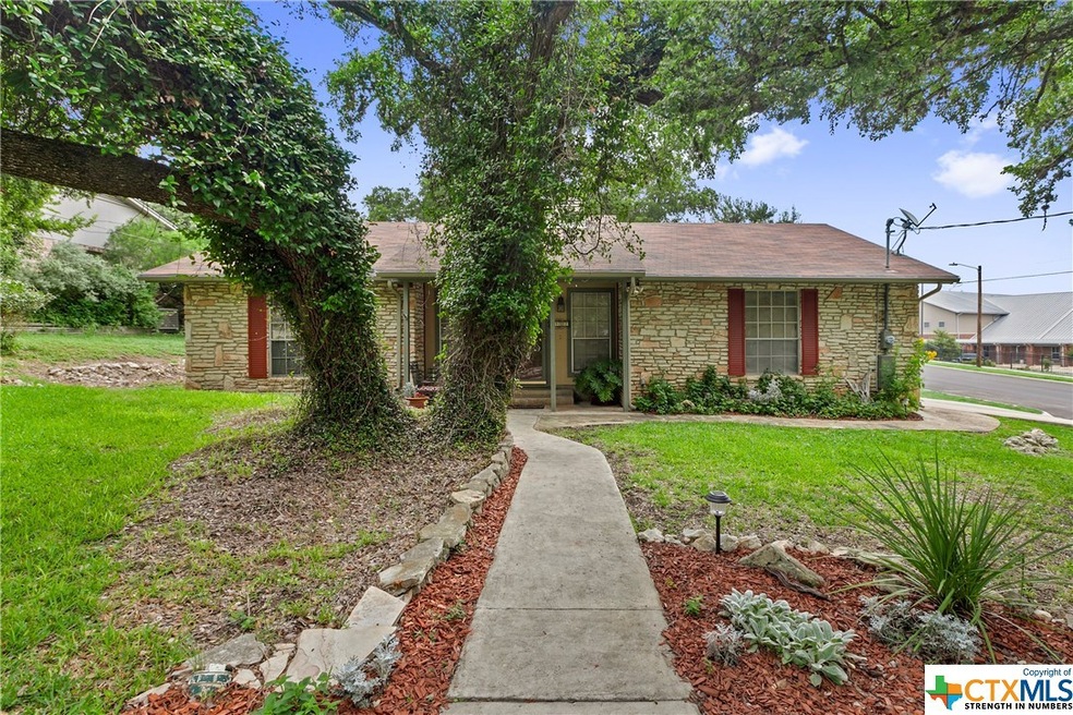 1402 Girard St, San Marcos, TX 78666 - photo 1