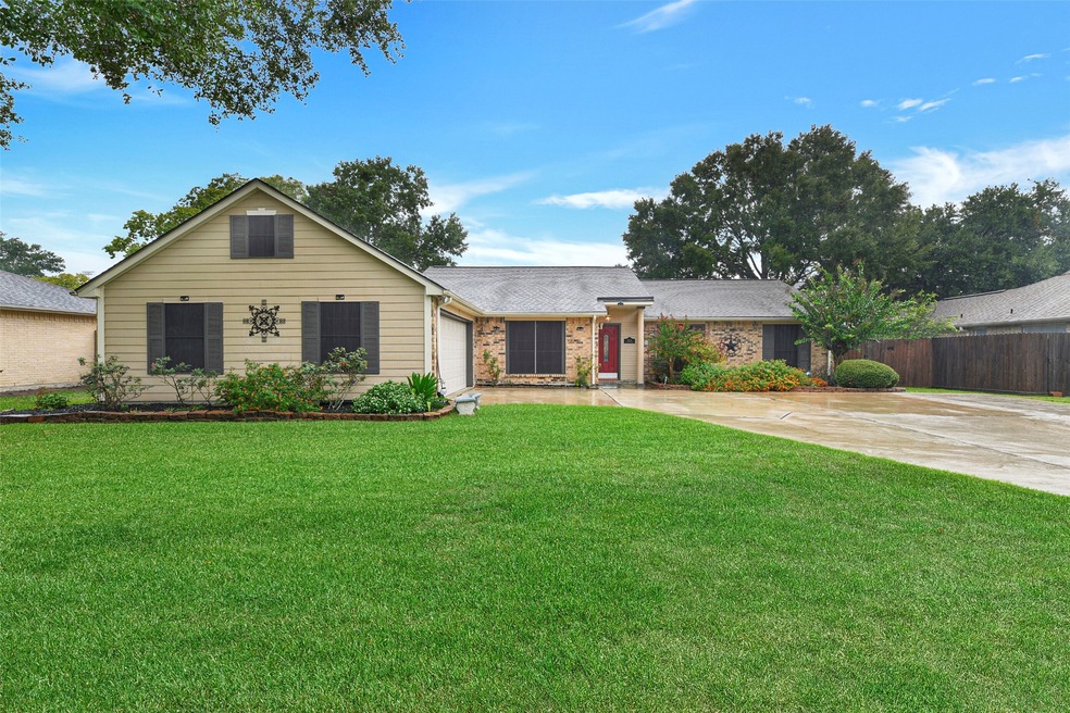 Adorable and move-in ready single story 3 or 4-bedroom home on a large lot in the established Wilderness Trails community boasts a brick elevation, energy-saving solar screens, mature trees, and a recently replaced roof with rain gutters.
