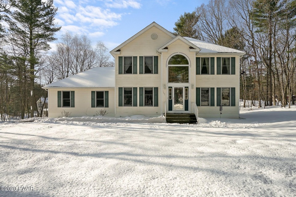 101 Sun Valley Ct, Milford, PA 18337 - photo 1