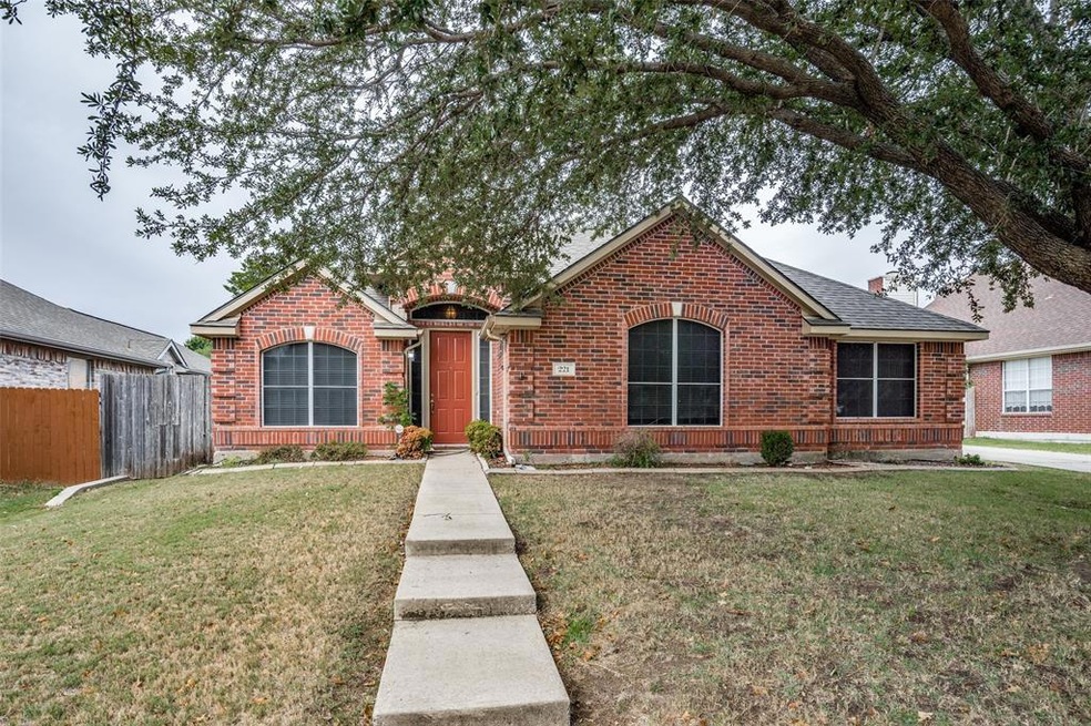 221 Shady Timbers Ln, Murphy, TX 75094 - photo 1
