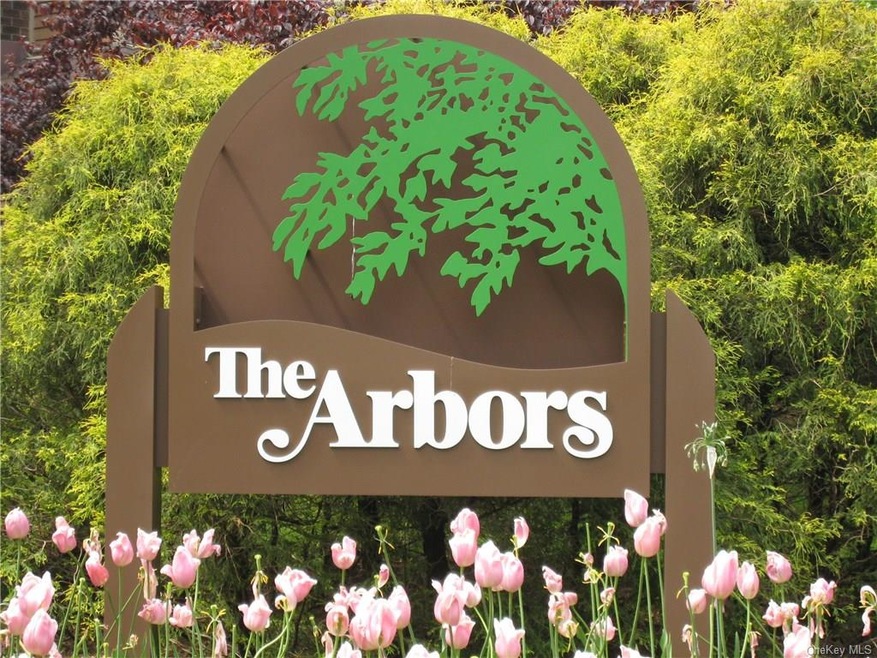 215 Tree Top Crescent, Rye Brook, NY 10573 - photo 1