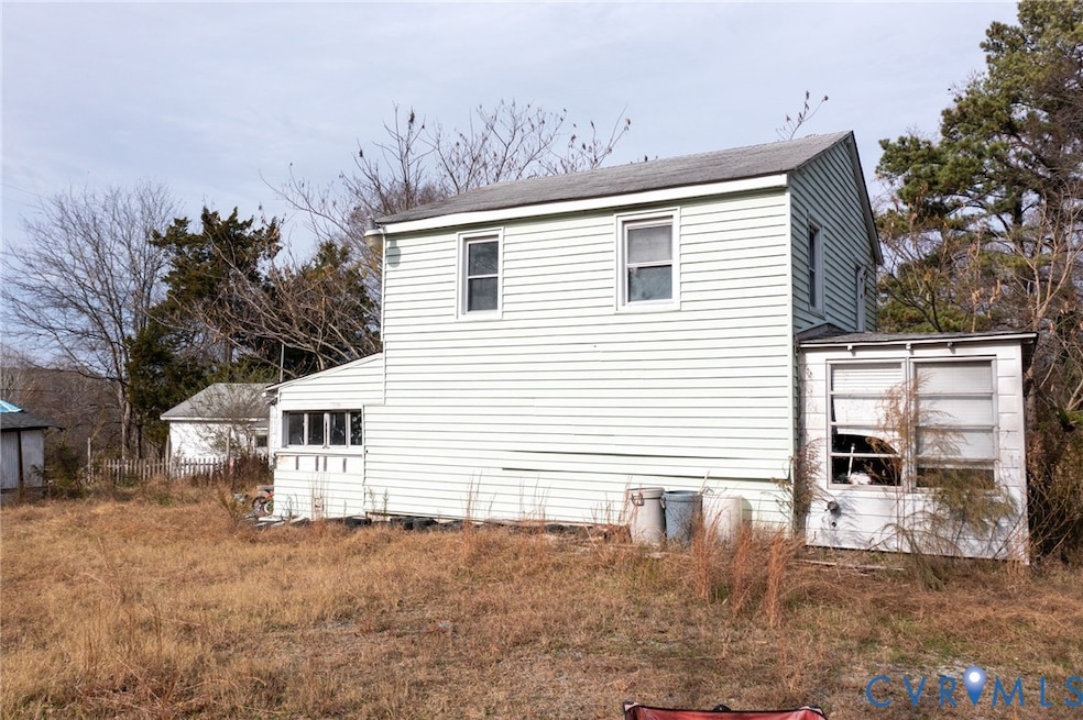 2350 Lassiter Ave, Petersburg, VA 23803 - photo 1