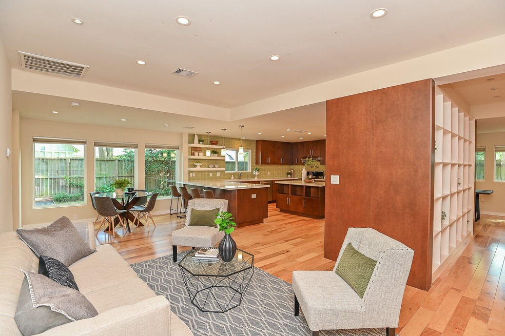 12918 Traviata Dr, Houston, TX 77024 - photo 1