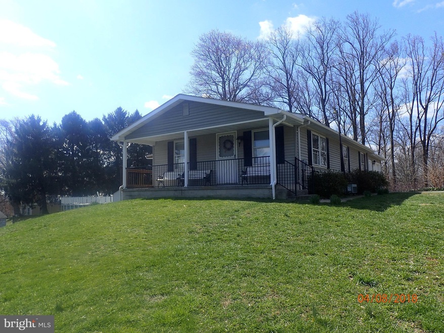 3718 S Mountain Rd, Knoxville, MD 21758 - photo 1