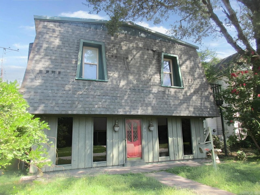 107 E 10th St, Stuttgart, AR 72160 - photo 1