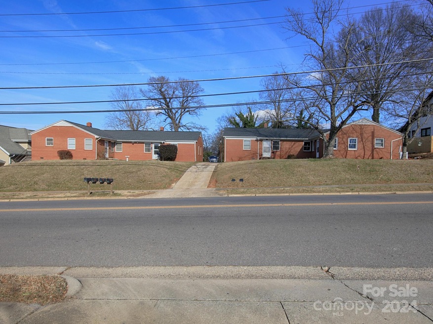 408 N Center St unit 414, Statesville, NC 28677 - photo 1