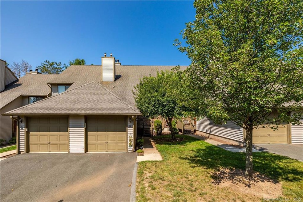 19 Fox Run Ct unit 19, Newington, CT 06111 - photo 1