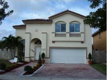 4686 NW 111th Ct, Doral, FL 33178 - photo 1