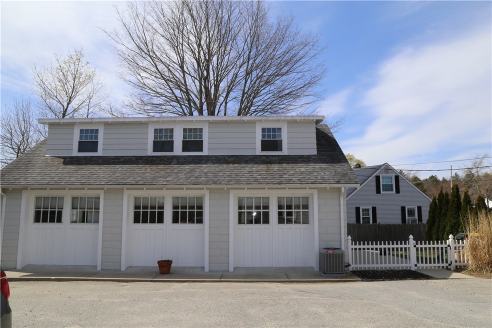 634 Putnam Pike unit C, Greenville, RI 02828 - photo 1