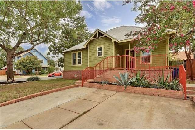 Spacious parking and driveway area