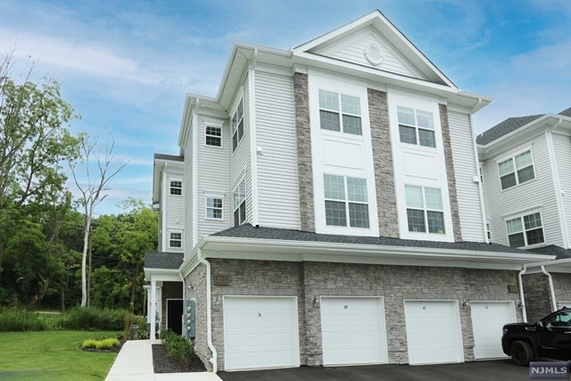 71 Veterans Way, Morris Plains, NJ 07950 - photo 1