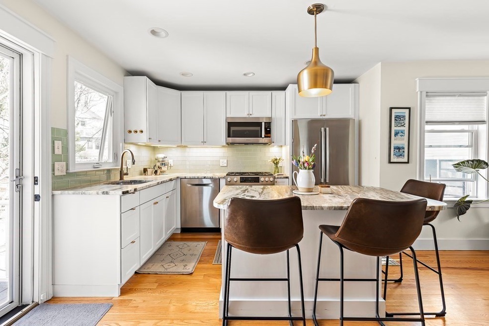 457 Medford St unit 2, Somerville, MA 02145 - photo 1