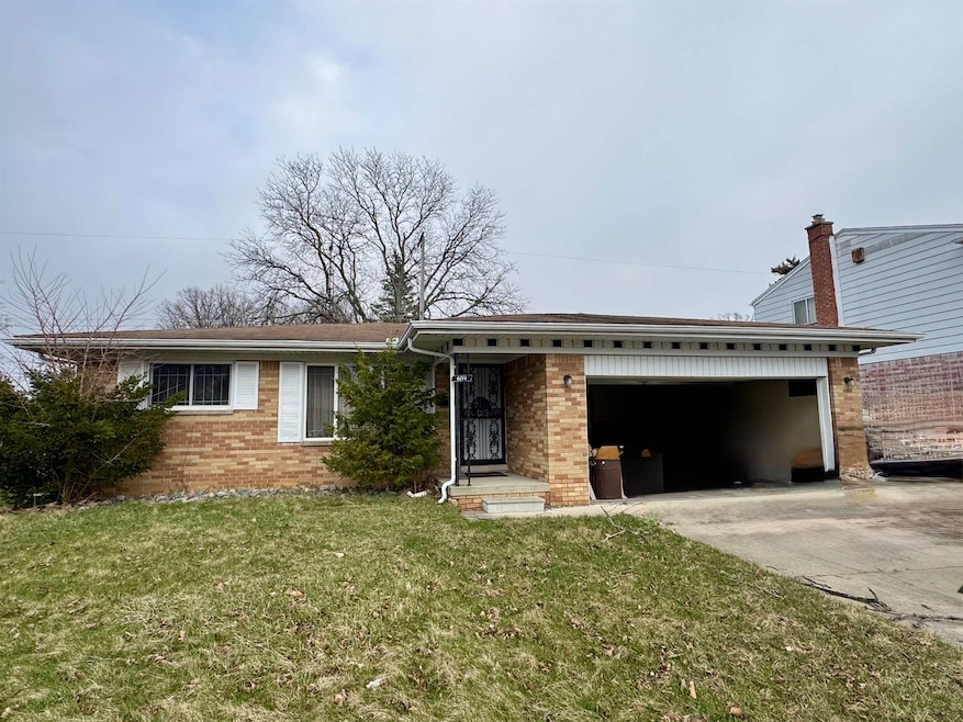 6714 Parkbelt Dr, Flint, MI 48505 - photo 1