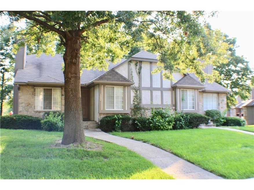 1224 NW Village Dr, Blue Springs, MO 64015 - photo 1