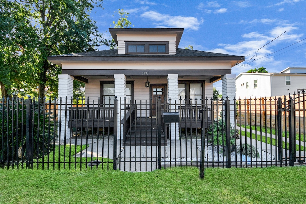 For Sale $499,999 • Co-Listing Agent