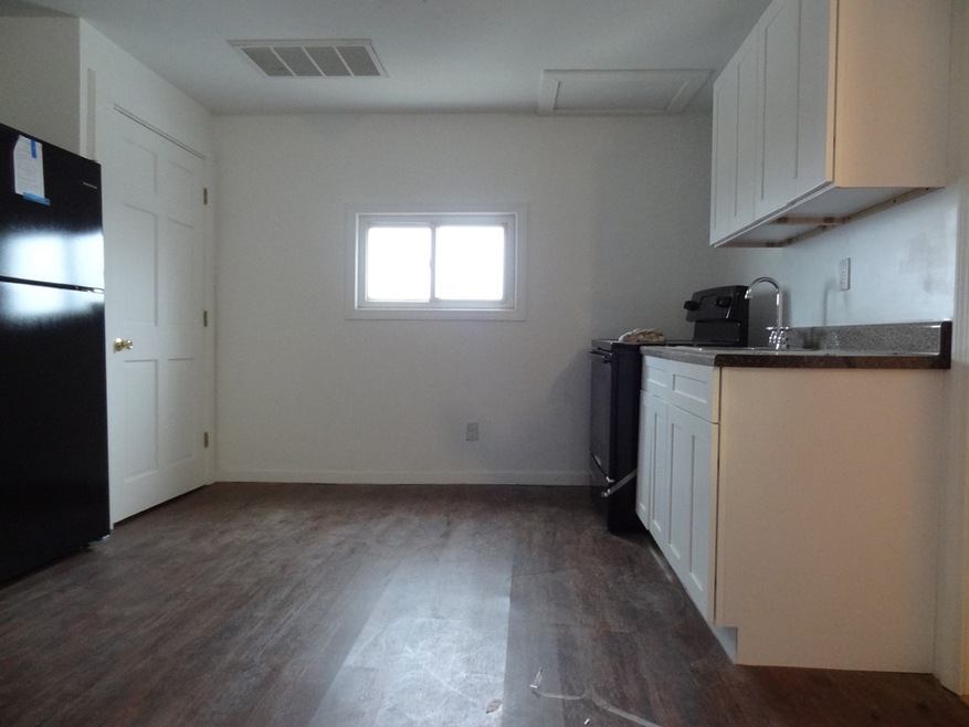 55 Wall St unit 3, Worcester, MA 01604 - photo 1