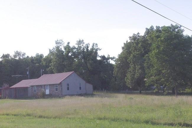 102 Oakridge Ln, McLoud, OK 74851 - photo 1