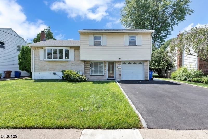 1111 Stuart Place, Linden, NJ 07036 - photo 1