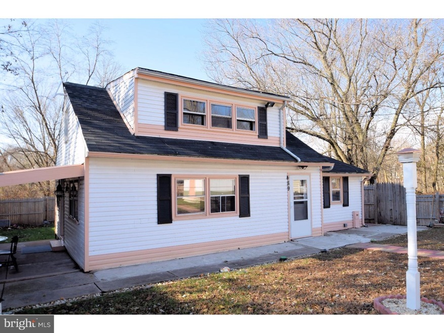 489 Manatawny St, Pottstown, PA 19464 - photo 1