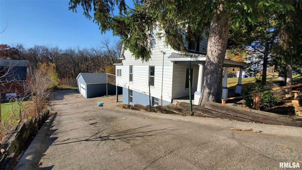 2024 Mound St, Davenport, IA 52803 - photo 1