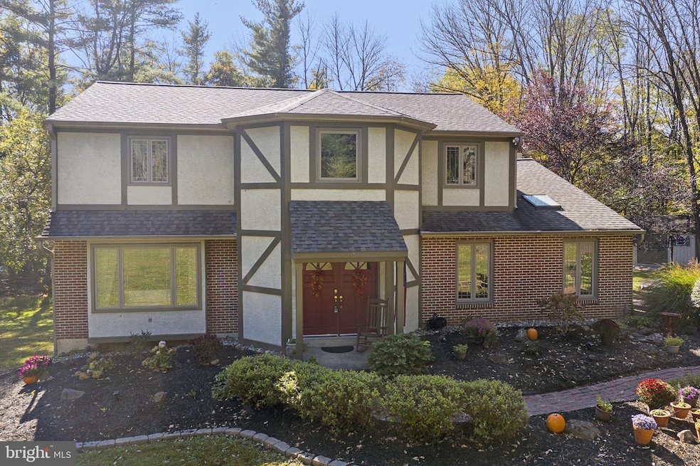 732 Bergeys Mill Rd, Schwenksville, PA 19473 - photo 1