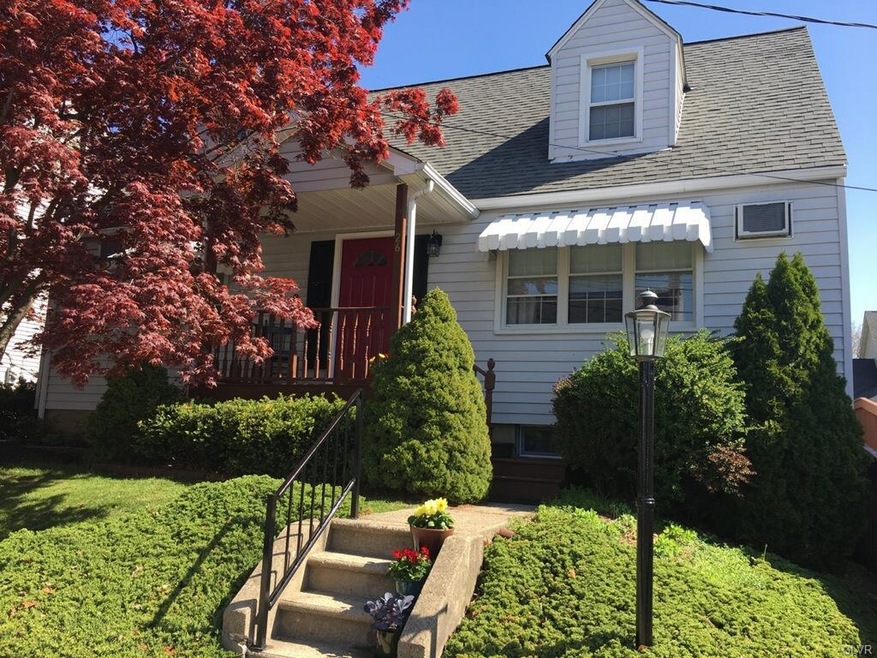 26 Davey Ave, Pen Argyl, PA 18072 - photo 1