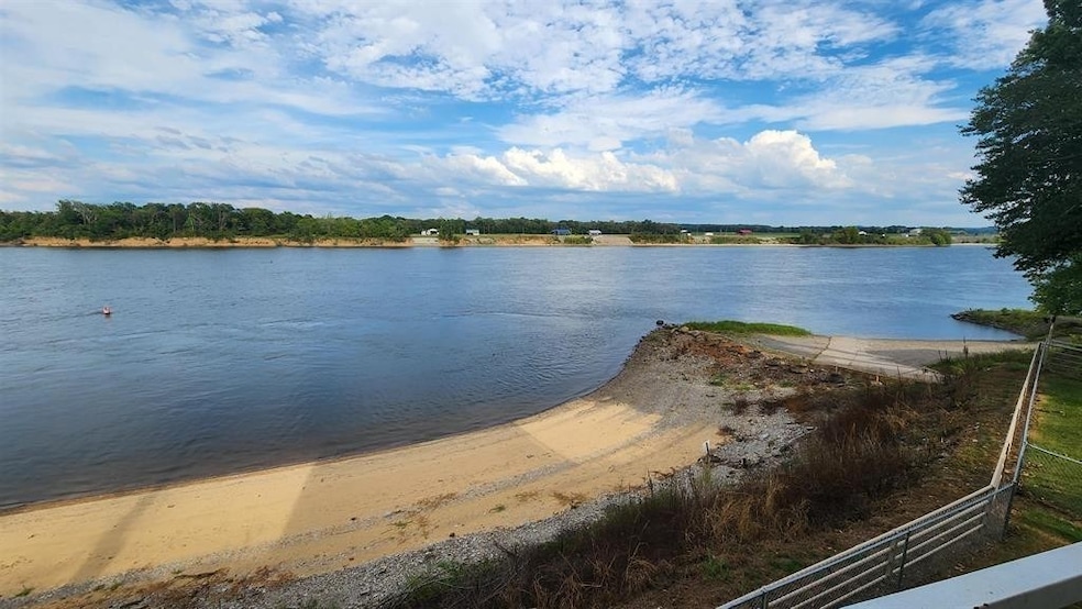 255 Rock Pile Ln, Counce, TN 38326 - photo 1