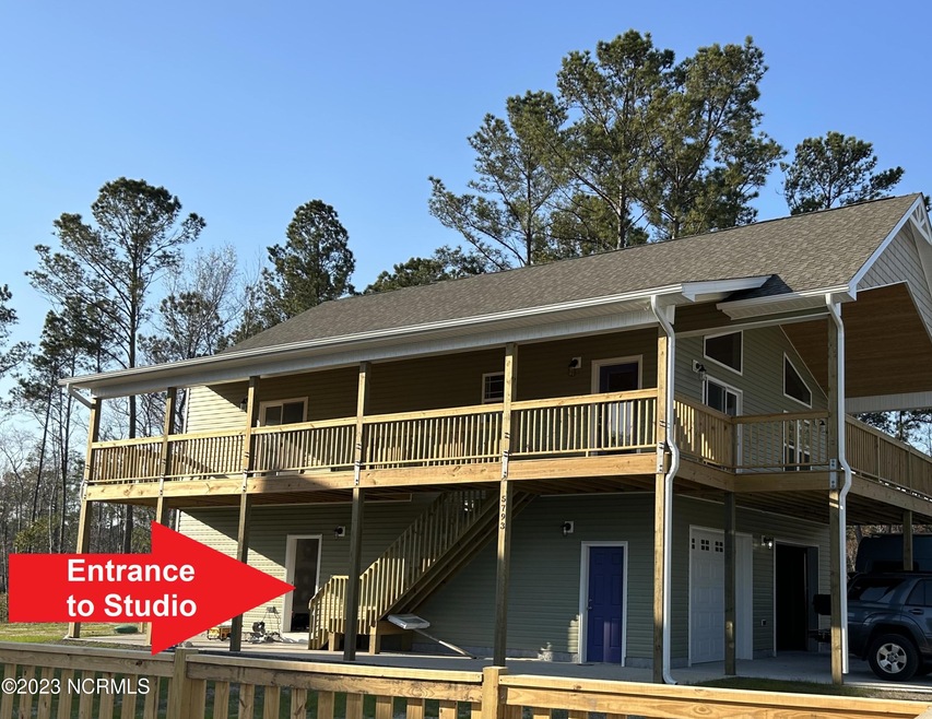 5793 Studio front