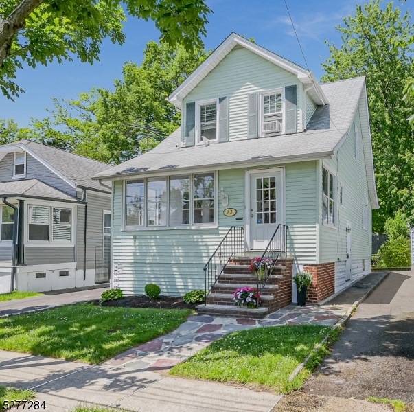 83 Hughes St, Maplewood, NJ 07040 - photo 1