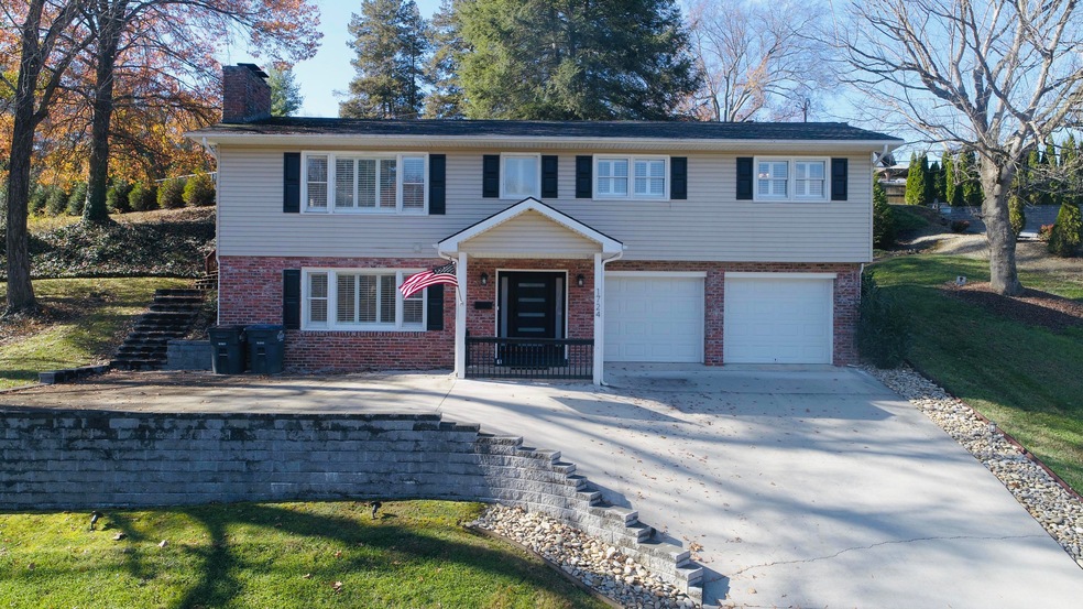 DAA0A020-5137-4543-956D-197A34A590D9