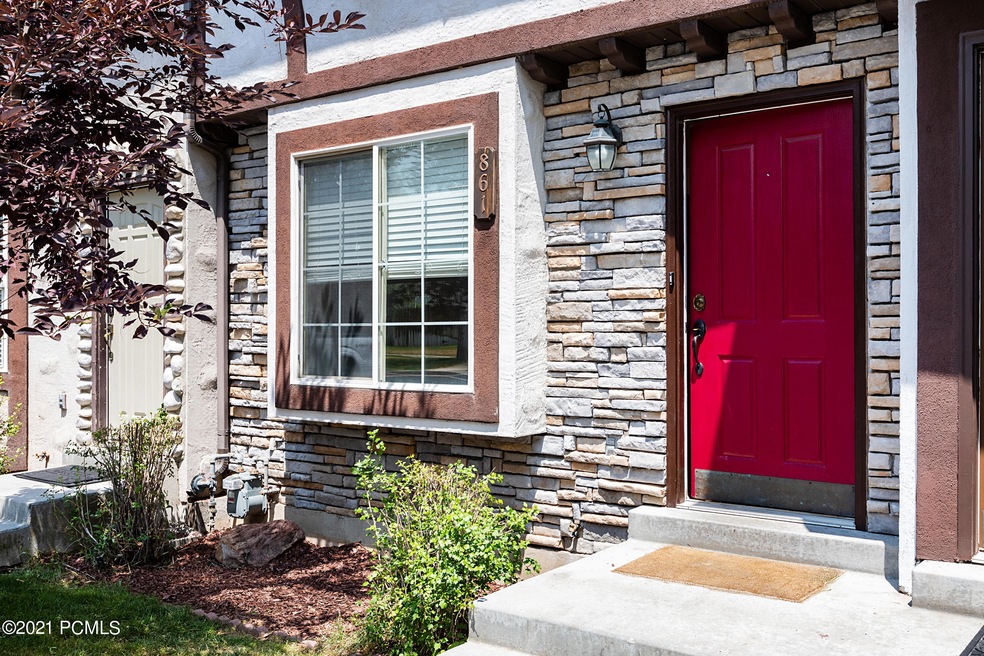 2_Exterior_high_3722714