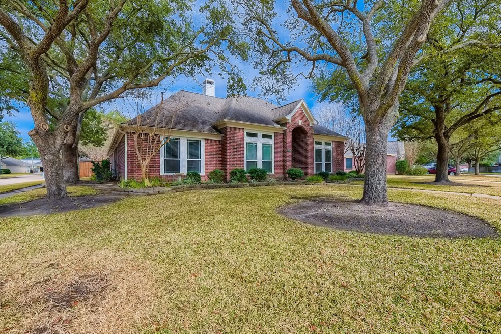 8315 E Copper Village Dr, Houston, TX 77095 - photo 1