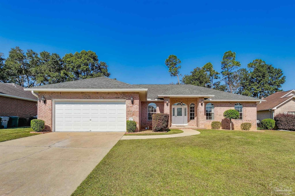 3312 Holt Cir, Pensacola, FL 32526 - photo 1