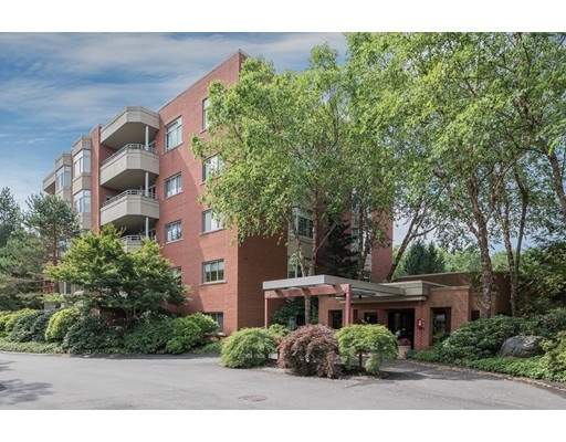 99 Florence St unit 605A, Chestnut Hill, MA 02467 - photo 1