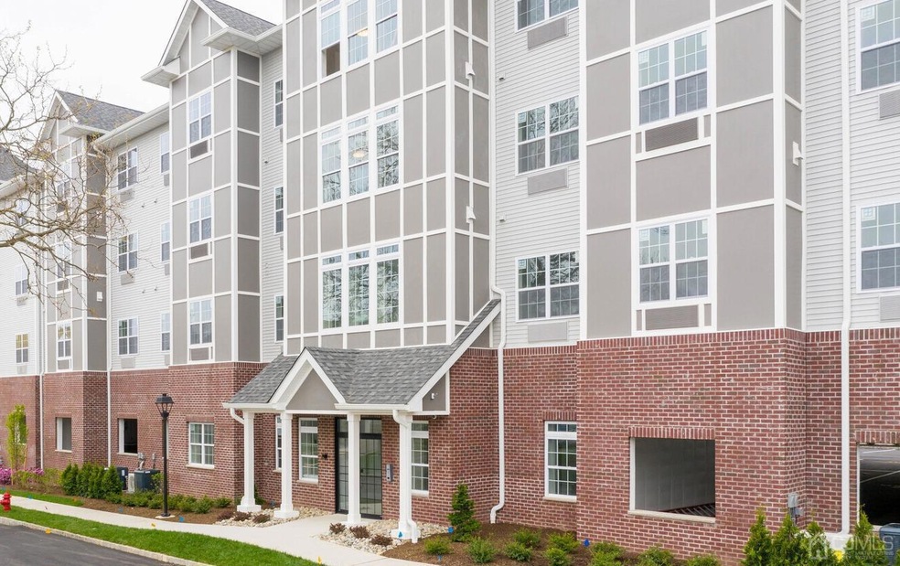 175 Quincy Ct unit A401, Perth Amboy, NJ 08861 - photo 1