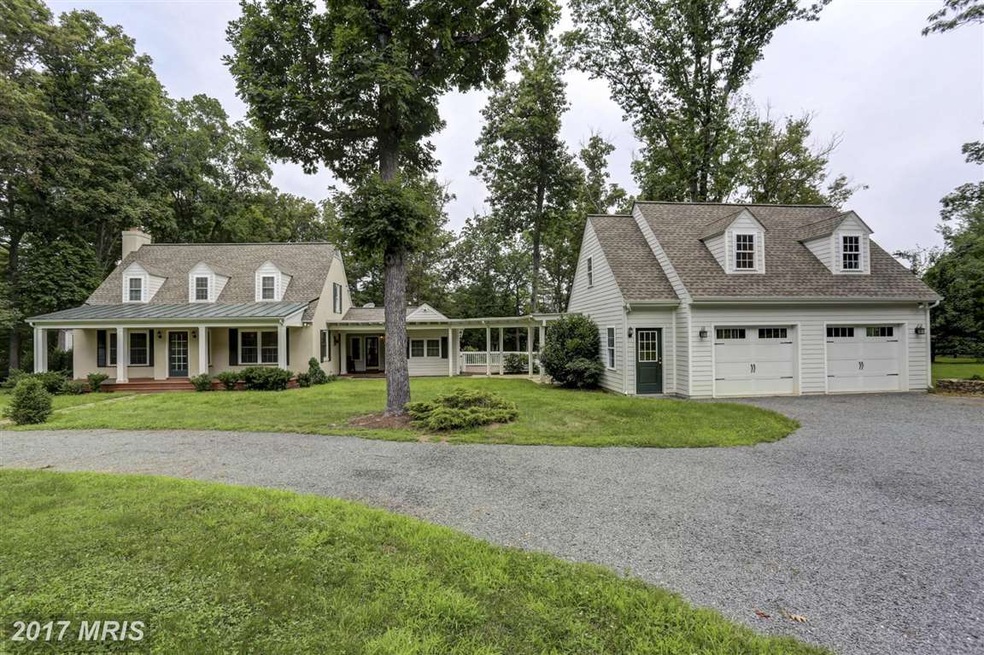 1070 Old Bridge Rd, Amissville, VA 20106 - photo 1