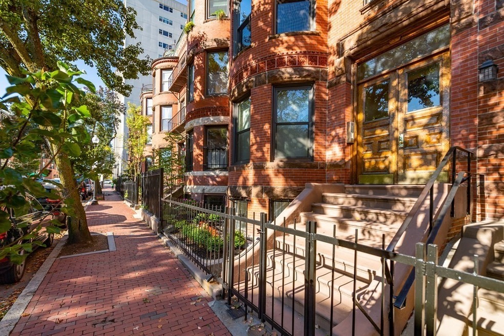 193 Saint Botolph St unit 4, Boston, MA 02115 - photo 1