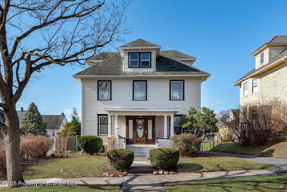 Sold $297,900 • Co-Listing Agent