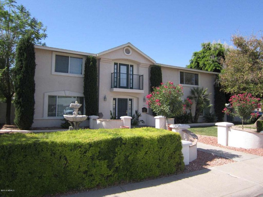 GREAT CURB APPEAL