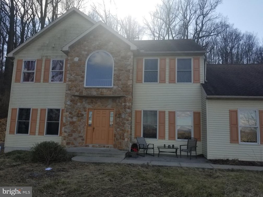 350 Walnut Rd, Reading, PA 19606 - photo 1