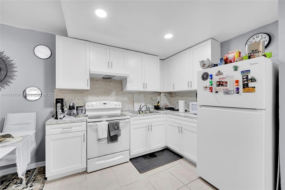 1851 NE 168th St unit A8, North Miami Beach, FL 33162 - photo 1